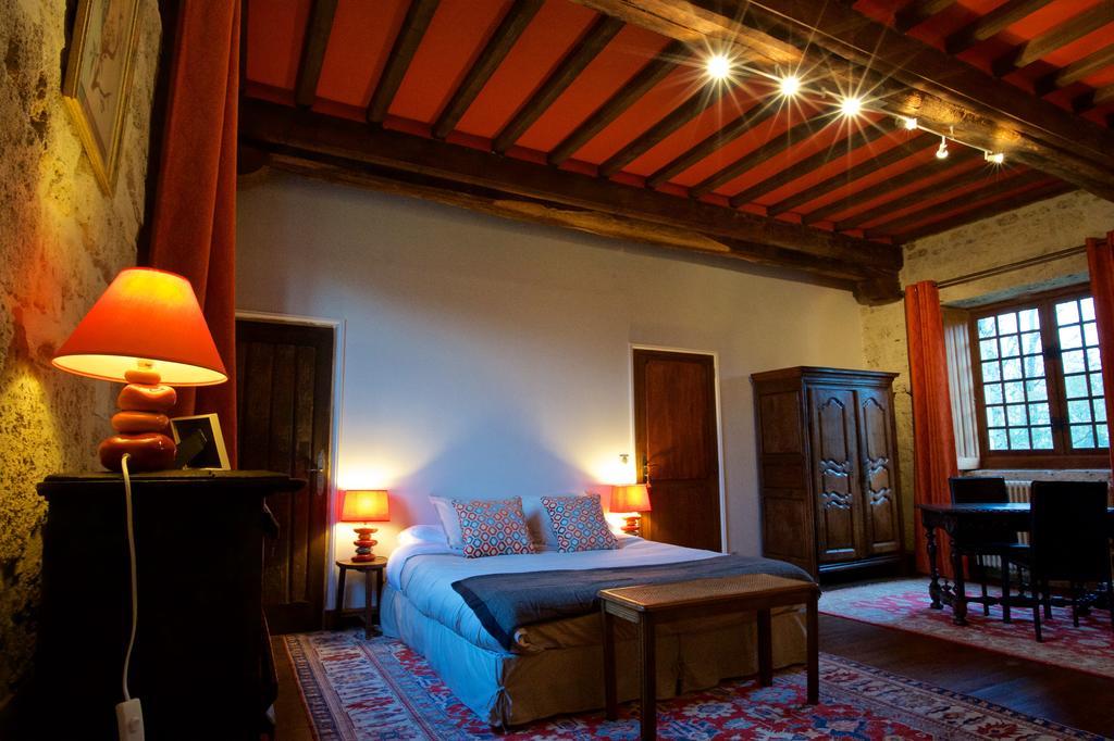 Bed and Breakfast Manoir De La Guerie à Ablon Chambre photo